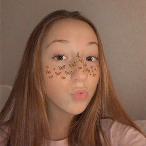 Meet your Posher, Leah